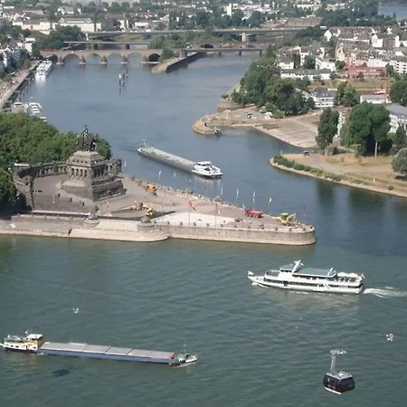 Adelheid Brachtendorf Apartment *